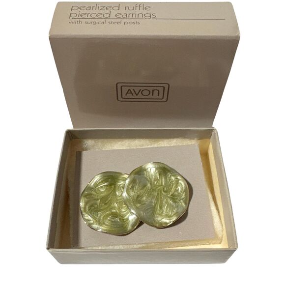 Vintage 1985 Avon Exclusive "Pearlized Ruffle" Circular Earrings - Green | NIB - Picture 2 of 5
